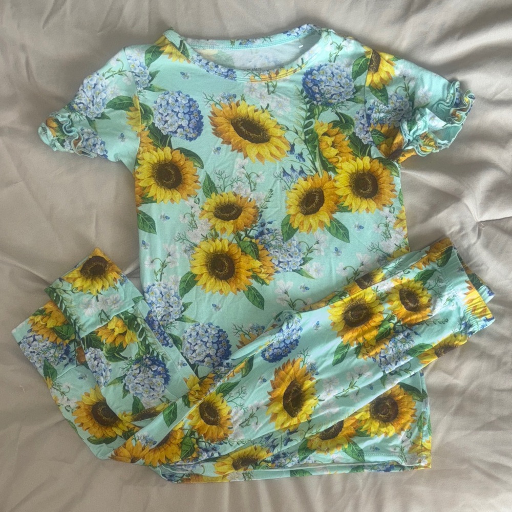 PLAY condition Posh Peanut Sunflower PJs
